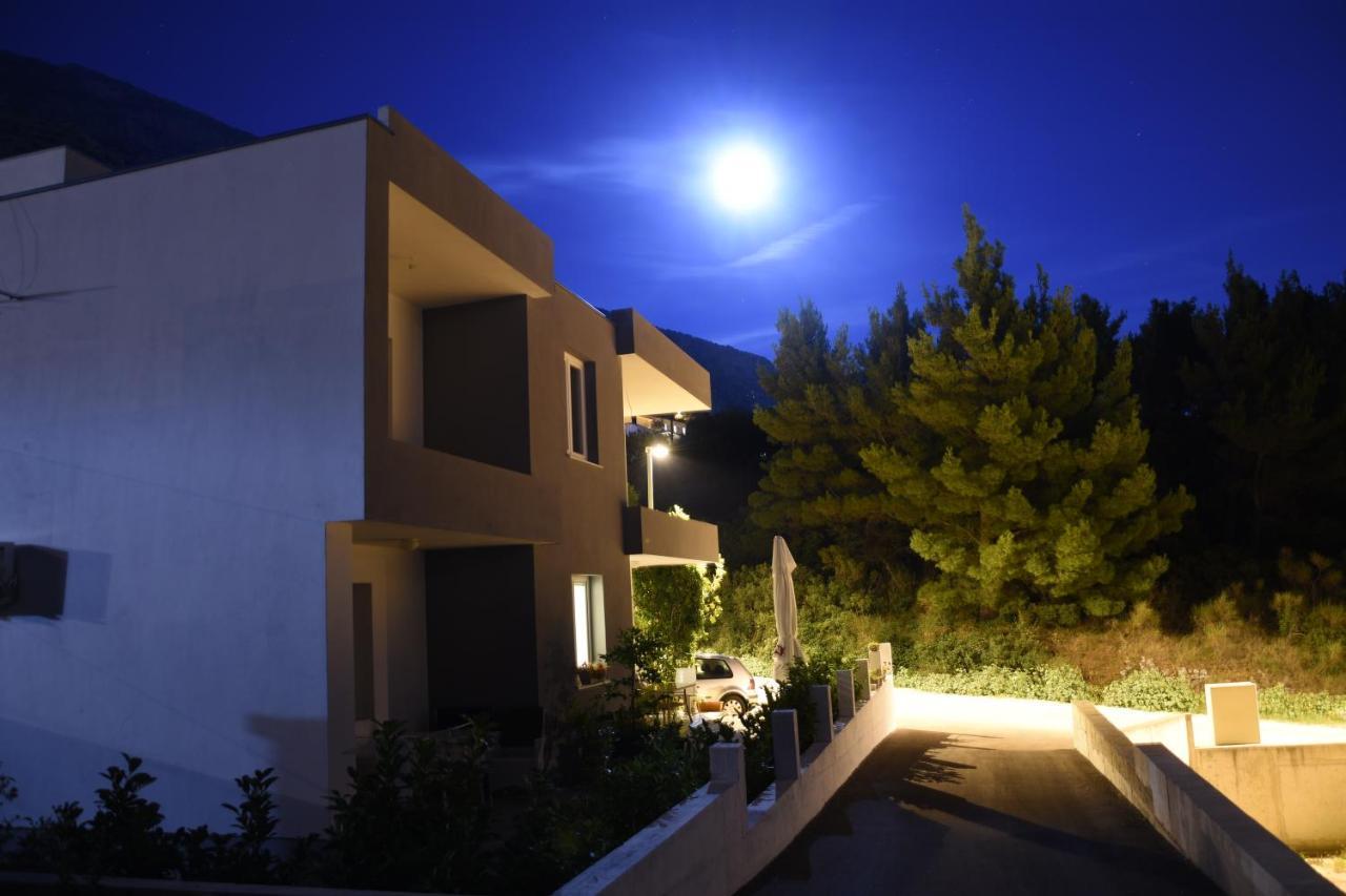 Apartments Marusic Makarska Exterior foto