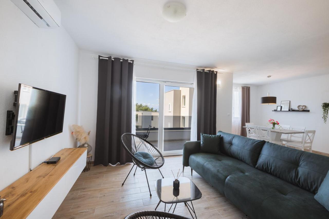 Apartments Marusic Makarska Exterior foto